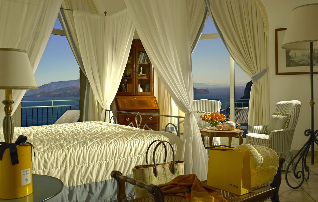 Wake up to Extraordinary and Simply-Jaw-Dropping Views of the Sorrento Peninsula and the Port of Capri