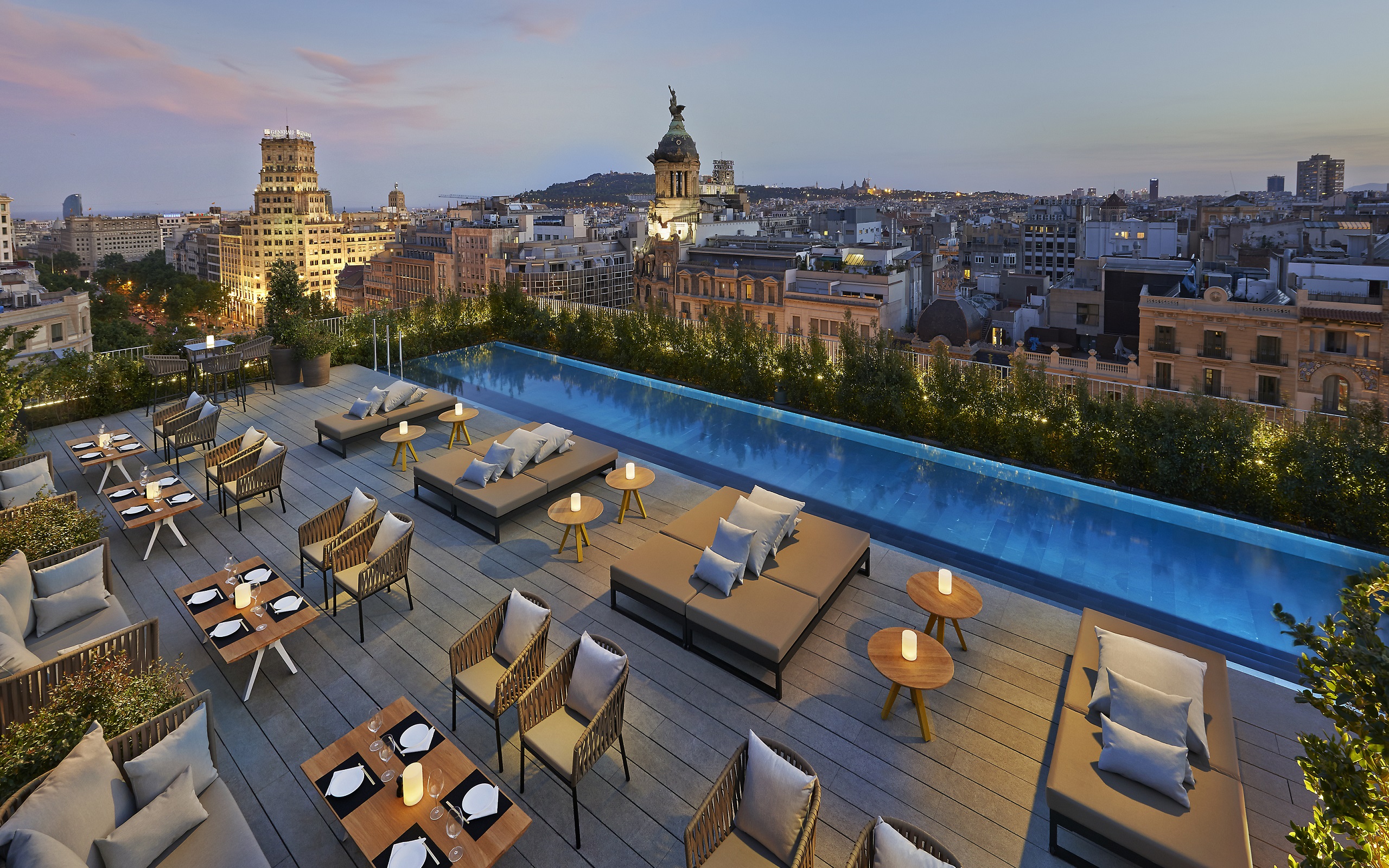 The Mandarin Oriental Hotel Boasts a Spectacular 360-Degree View of the Great City from its Terrace Rooftop