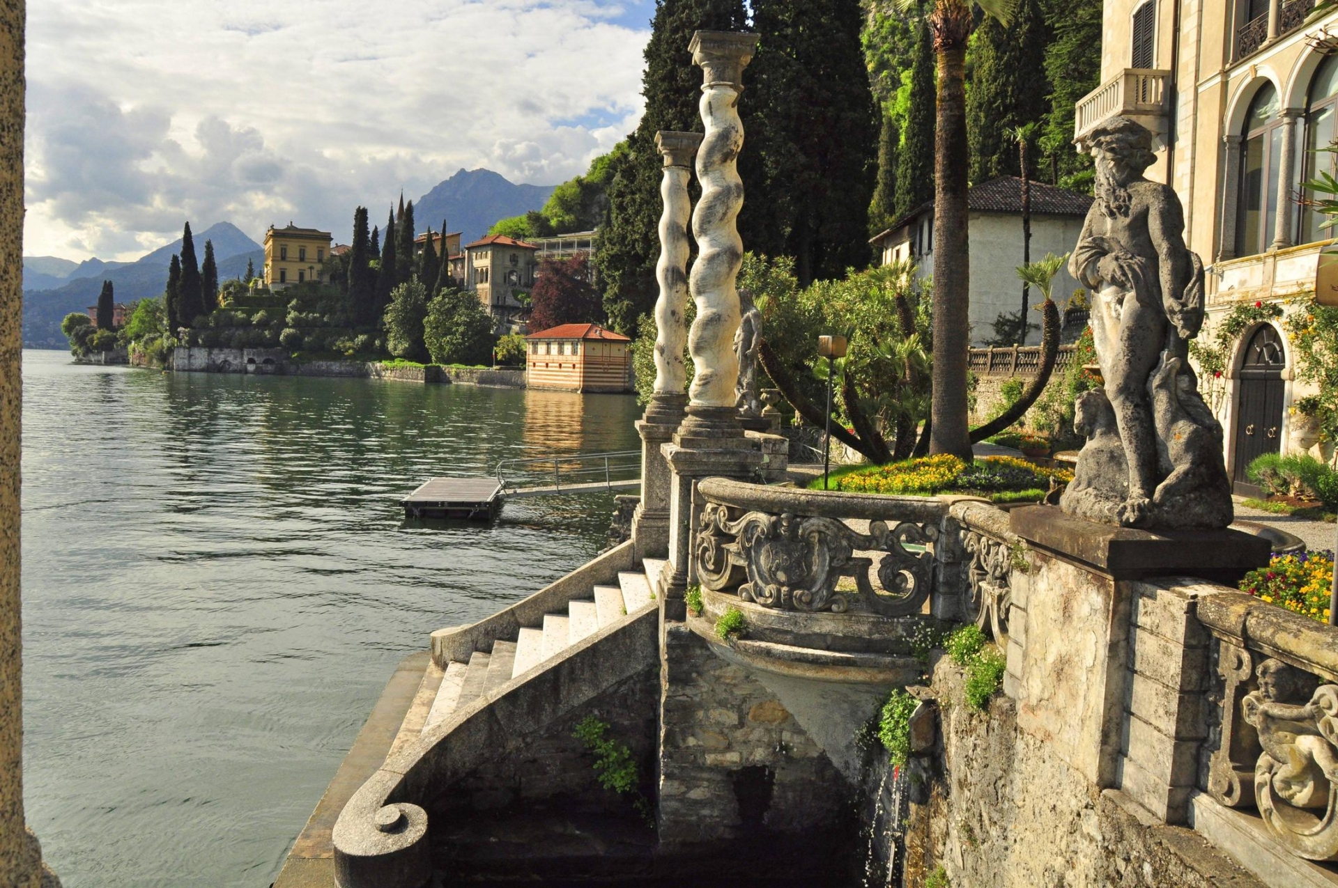 The charming, picturesque villages are enhanced by the stunning nature surrounding the lake.