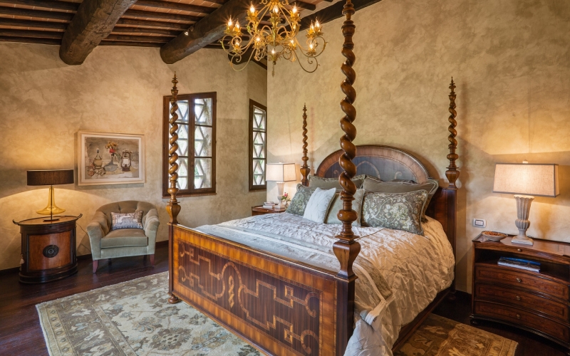 Italian Villa Rental, La Veduta di Vertine, Magnificent Tuscan Farmhouse near Siena